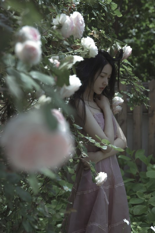 #小姐姐 #蔷薇 #少女 #情绪#小姐姐 #蔷薇 #少女 #情绪