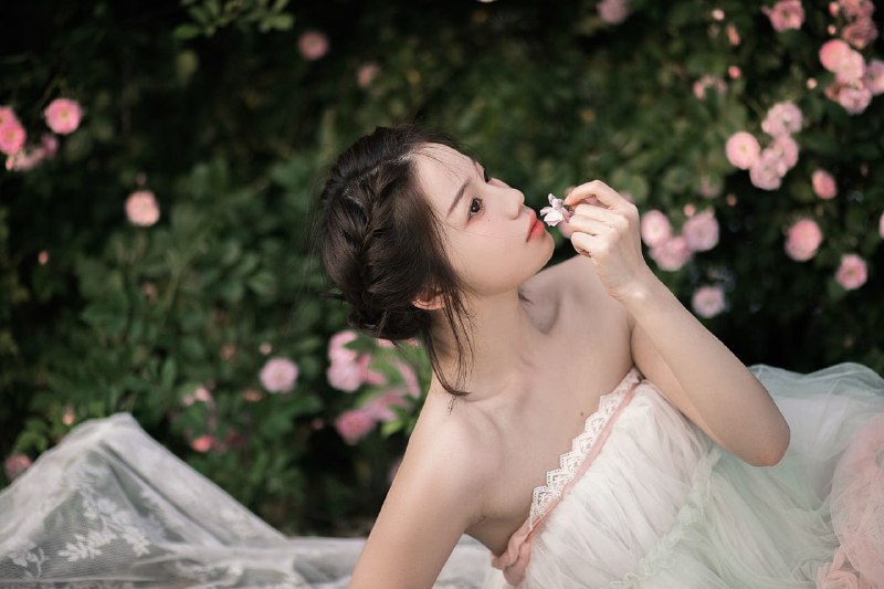“在夏天之前”#少女 #小清新 #清纯 #蔷薇 #日系 #春夏“在夏天之前”#少女 #小清新 #清纯 #蔷薇 #日系 #春夏