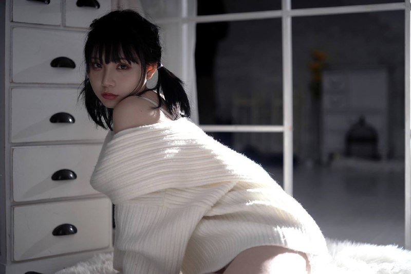 “纯白”“纯白”