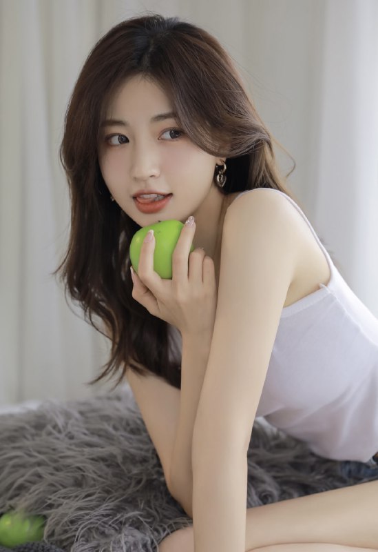 “果汁系少女写真🍏”#纯欲 #居居 #清新