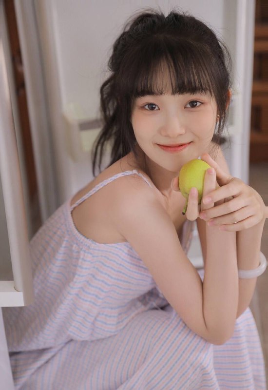 “夏日厨房🍊”#清纯 #纯欲 #轻私“夏日厨房🍊”#清纯 #纯欲 #轻私