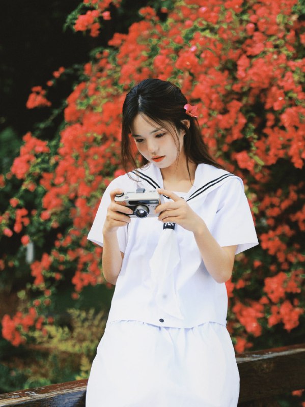 “是热烈又绚烂的季节啊”#日系 #JK #胶片“是热烈又绚烂的季节啊”#日系 #JK #胶片