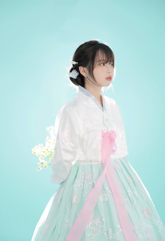 “好清透的少女”