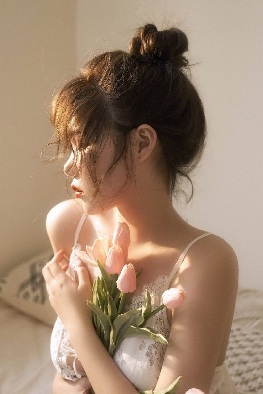 “含了一个吻，误以为那是风的味道”“含了一个吻，误以为那是风的味道”