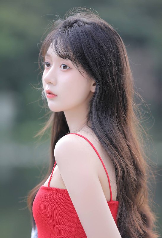 “普吉岛的夏天永不停歇～”#少女 #小清新 #纯欲