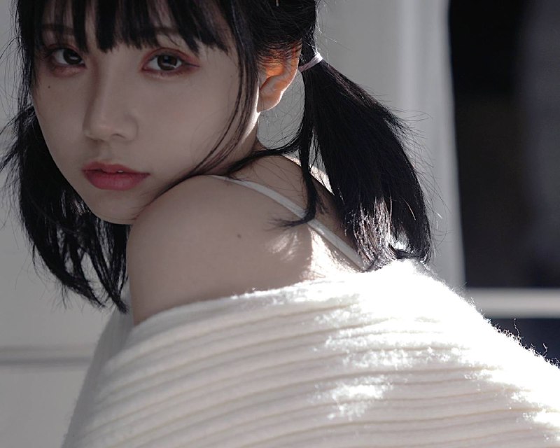 “纯白”“纯白”