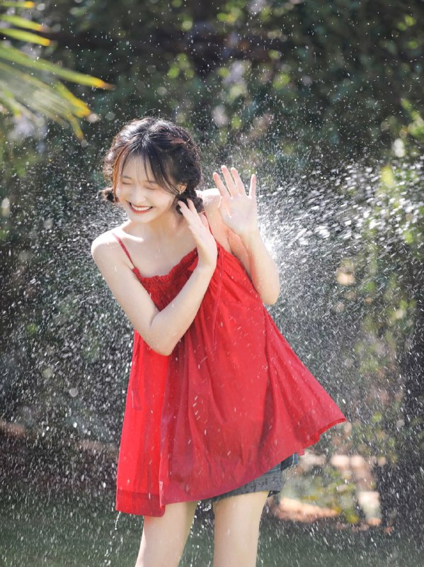 “夏天就玩玩水吧~”#清纯 #夏天 #小清新 #日系“夏天就玩玩水吧~”#清纯 #夏天 #小清新 #日系