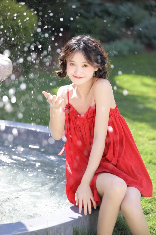 “夏天就玩玩水吧~”#清纯 #夏天 #小清新 #日系“夏天就玩玩水吧~”#清纯 #夏天 #小清新 #日系