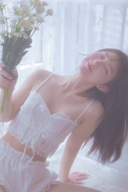 “我喜欢你就像喜欢草莓🍓的甜蜜”“我喜欢你就像喜欢草莓🍓的甜蜜”