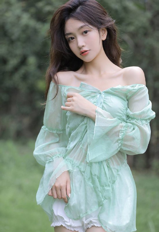 “春末夏初 最是温柔”#少女 #纯欲 #清新“春末夏初 最是温柔”#少女 #纯欲 #清新