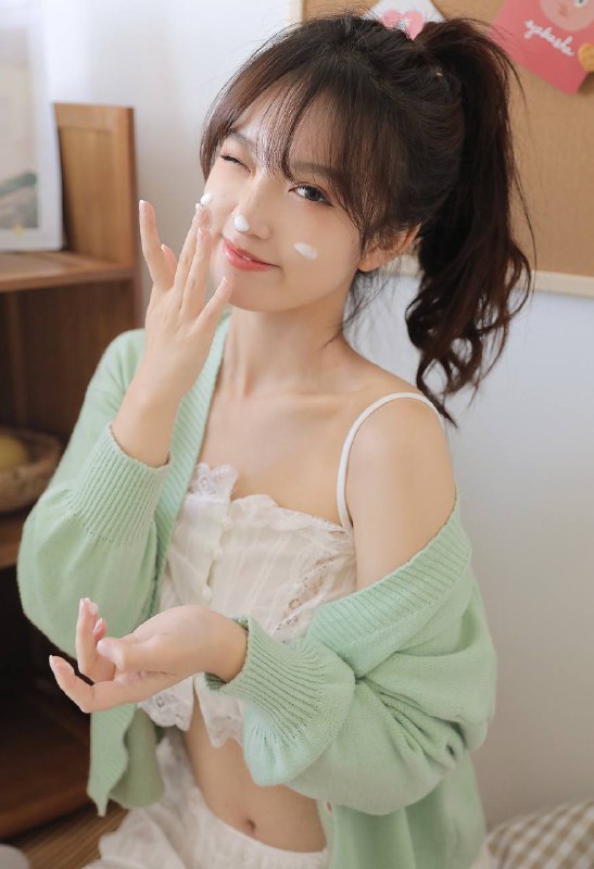 “一键发送可爱~”