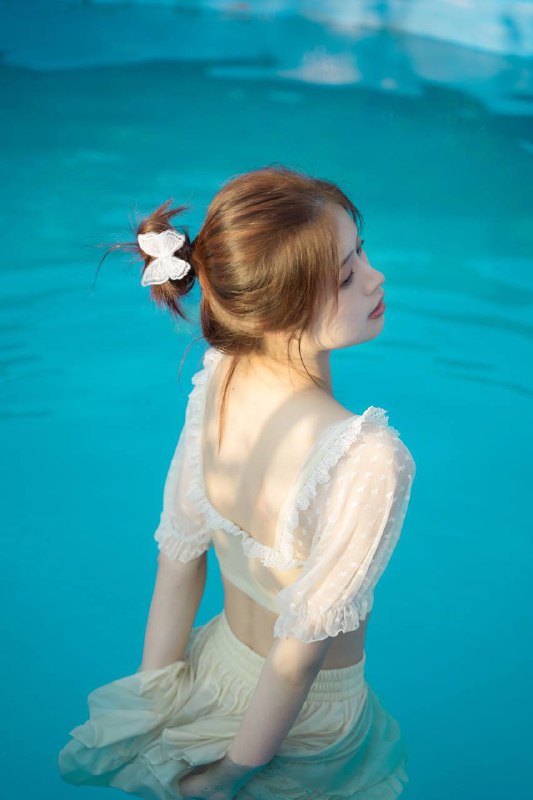 #少女“蓝色💙是夏天的治愈色”