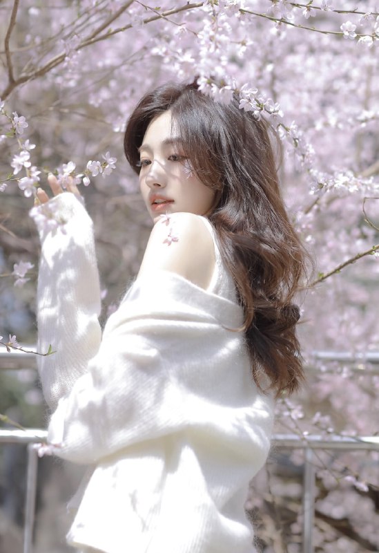 #小姐姐 #清纯 #少女 #樱花 #春天#小姐姐 #清纯 #少女 #樱花 #春天