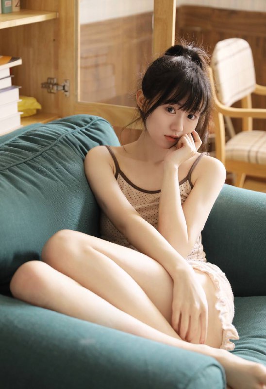 “我喜欢阅读她微醺时的眼眸.”#纯欲