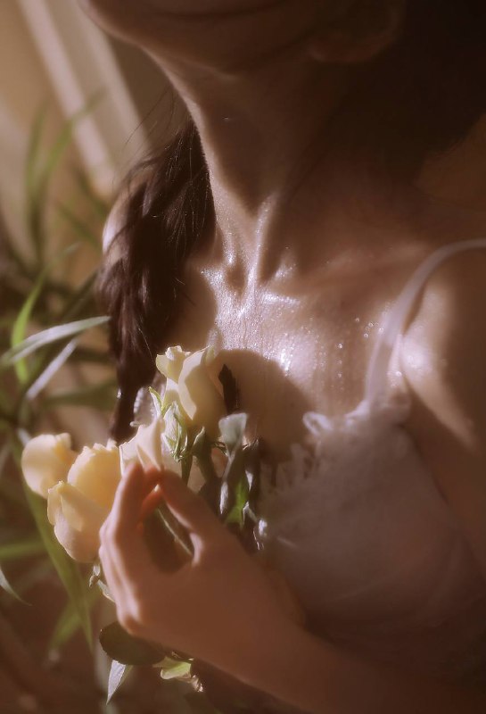 “没有谁在雨里 没有谁不在雨里”#轻私 #情绪“没有谁在雨里 没有谁不在雨里”#轻私 #情绪