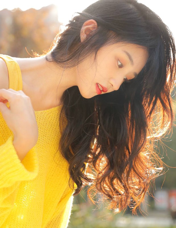 “想在秋天储存浪漫~”