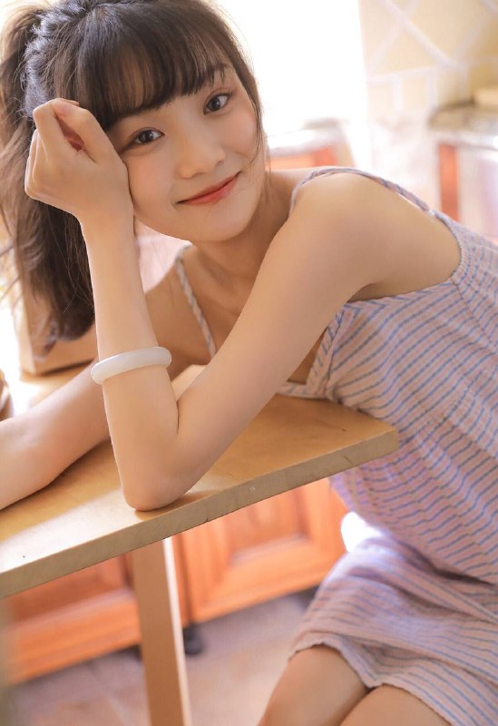 “夏日厨房🍊”#清纯 #纯欲 #轻私“夏日厨房🍊”#清纯 #纯欲 #轻私