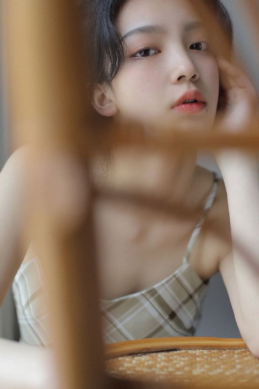 “晚夏的美不如你那清澈的眼神”“晚夏的美不如你那清澈的眼神”