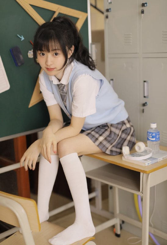 #小姐姐 #清纯 #少女 #日系 #教室 #JK#小姐姐 #清纯 #少女 #日系 #教室 #JK