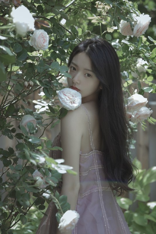 #小姐姐 #蔷薇 #少女 #情绪#小姐姐 #蔷薇 #少女 #情绪