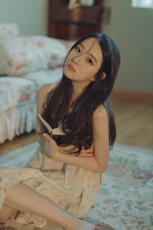 “让你心动的是橘色还是橘色灯光下的我”#情绪“让你心动的是橘色还是橘色灯光下的我”#情绪