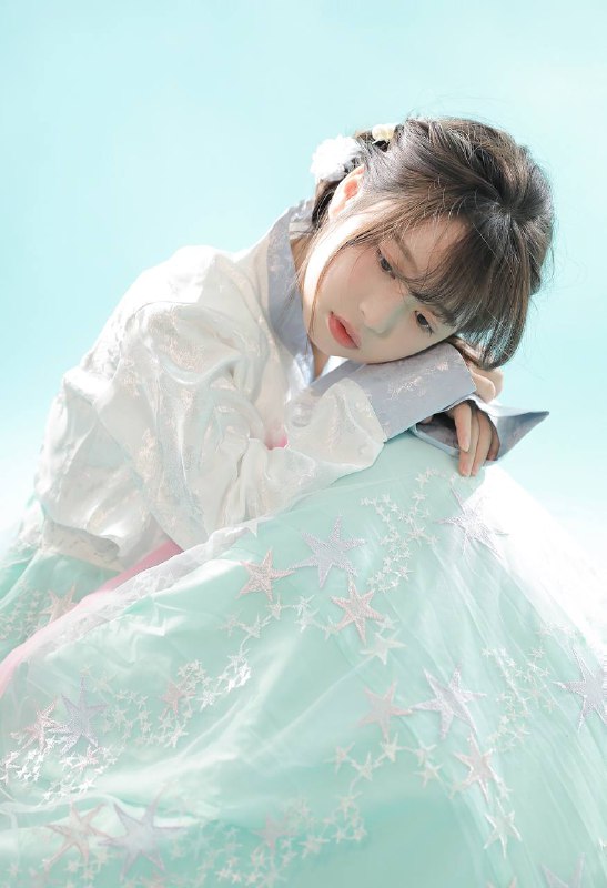 “好清透的少女”