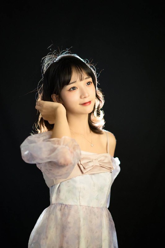 “在这个夏天🍀 和更好的自己碰面~”#棚拍