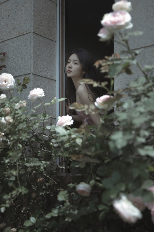 #小姐姐 #蔷薇 #少女 #情绪#小姐姐 #蔷薇 #少女 #情绪