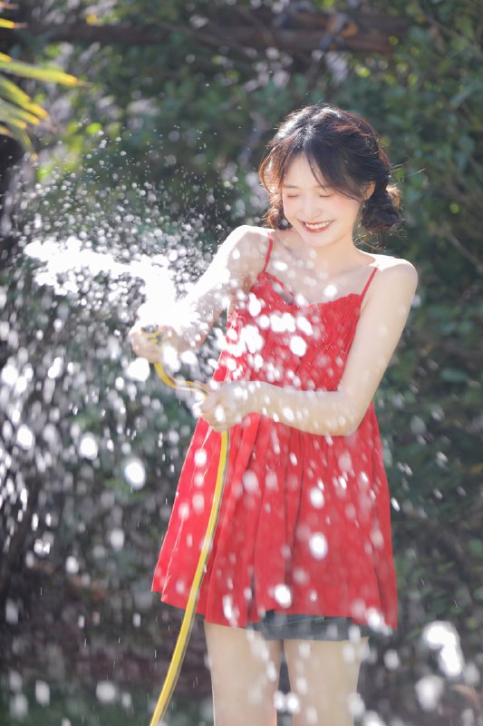 “夏天就玩玩水吧~”#清纯 #夏天 #小清新 #日系“夏天就玩玩水吧~”#清纯 #夏天 #小清新 #日系