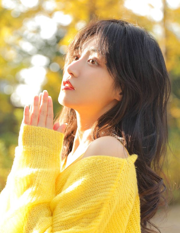 “想在秋天储存浪漫~”