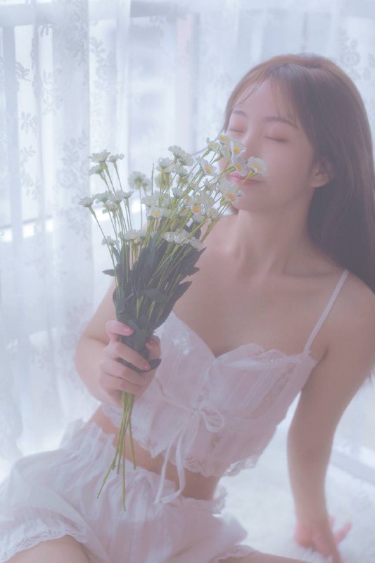 “我喜欢你就像喜欢草莓🍓的甜蜜”“我喜欢你就像喜欢草莓🍓的甜蜜”