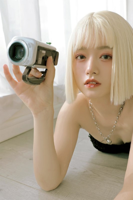 “本就存在的浪漫”#少女 #情绪“本就存在的浪漫”#少女 #情绪