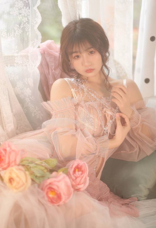 “日落尤其温柔， 人间皆是浪漫🌷”#少女 #轻私 #私房“日落尤其温柔， 人间皆是浪漫🌷”#少女 #轻私 #私房