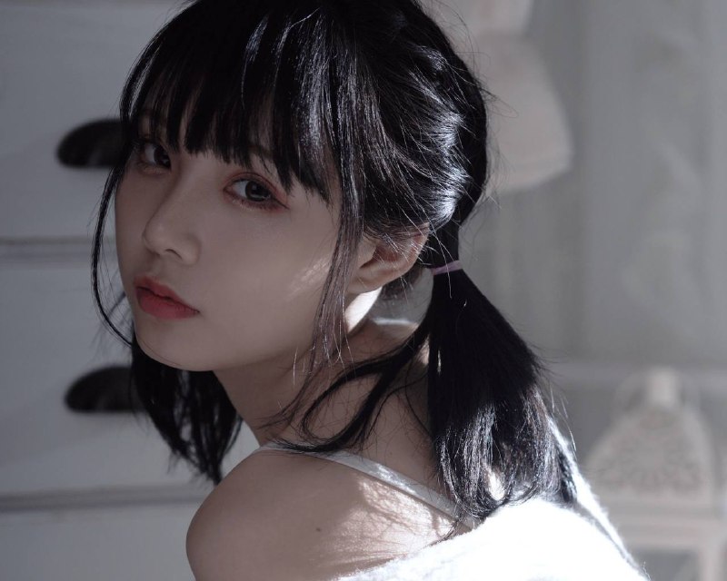 “纯白”“纯白”