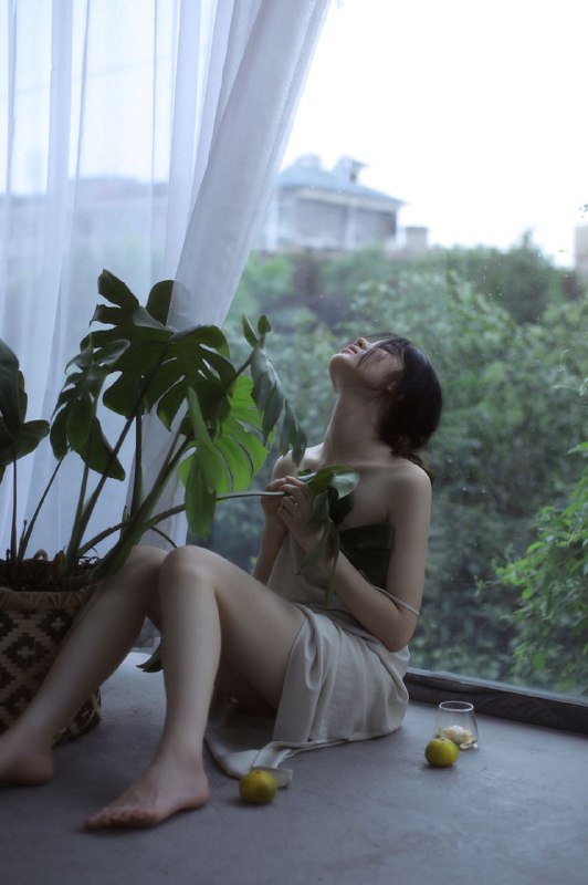 “晚夏的美不如你那清澈的眼神”“晚夏的美不如你那清澈的眼神”