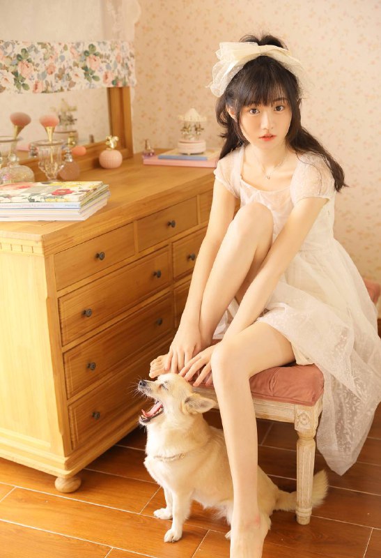 #清纯 #室内 #少女#清纯 #室内 #少女