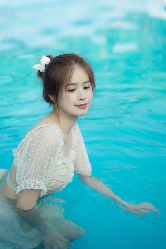 #少女“蓝色💙是夏天的治愈色”