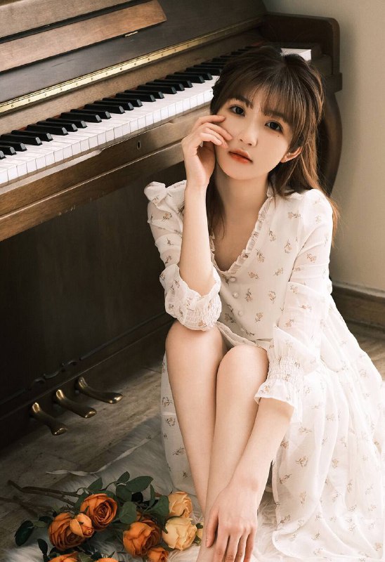 “会发光的少女”#少女 #复古 #情绪 #清纯“会发光的少女”#少女 #复古 #情绪 #清纯