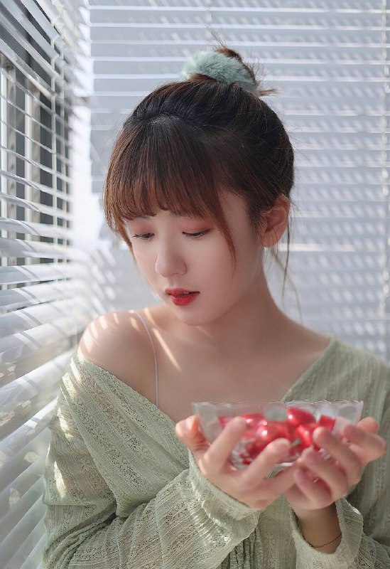 “少女的明媚”“少女的明媚”