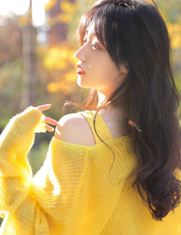 “想在秋天储存浪漫~”