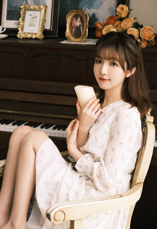 “会发光的少女”#少女 #复古 #情绪 #清纯“会发光的少女”#少女 #复古 #情绪 #清纯