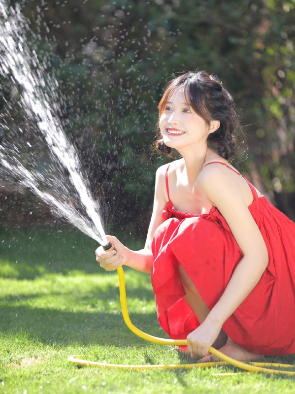 “夏天就玩玩水吧~”#清纯 #夏天 #小清新 #日系“夏天就玩玩水吧~”#清纯 #夏天 #小清新 #日系