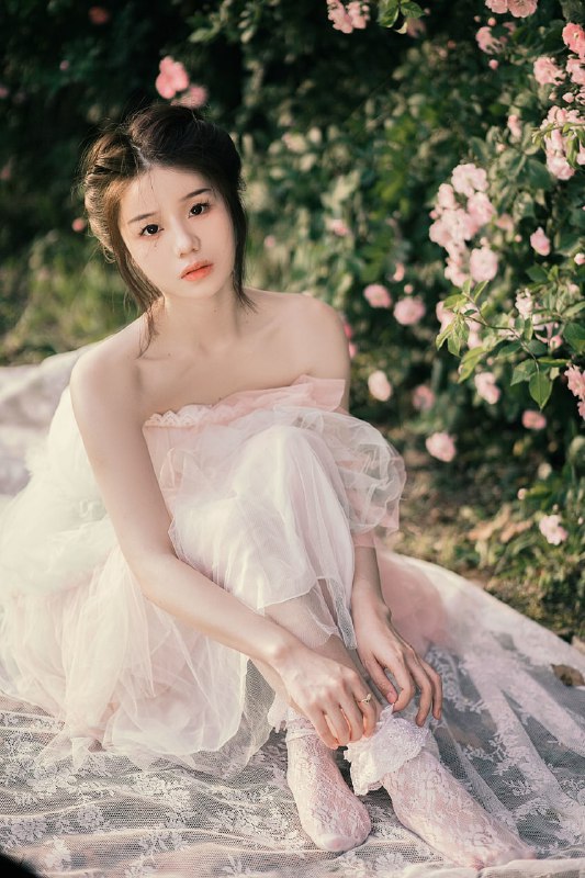 “在夏天之前”#少女 #小清新 #清纯 #蔷薇 #日系 #春夏“在夏天之前”#少女 #小清新 #清纯 #蔷薇 #日系 #春夏