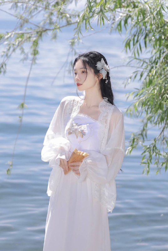 #少女 #国风 #汉服 #春夏#少女 #国风 #汉服 #春夏