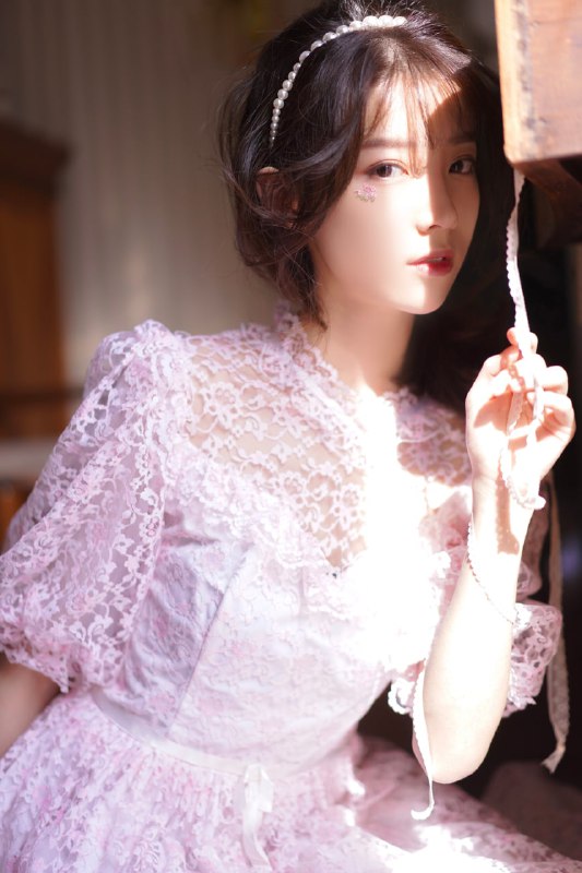 ”当恶魔来的时候小王子手上没有剑，只拿着手中想要送你的花儿呀🌸 “