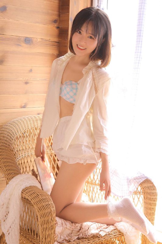 “我瞒着宇宙山河悄悄想了你一下”