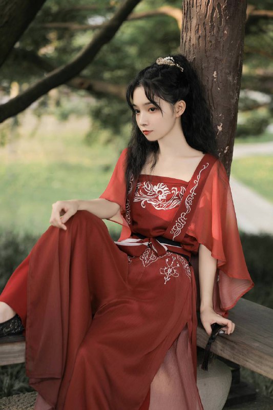 “天气晚来秋”