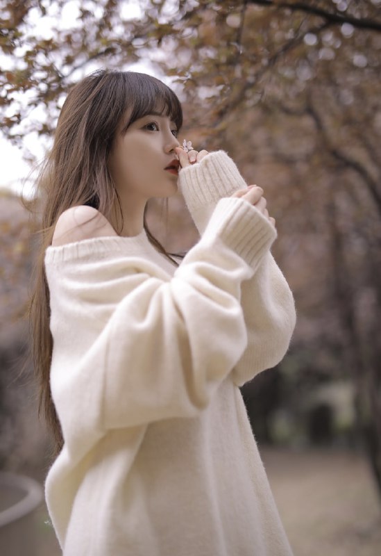 “和你赶一场早樱🌸”