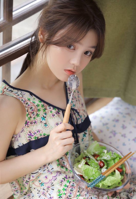 “我是一个很懒的人，不想接受新的事物，也不想接触新的人