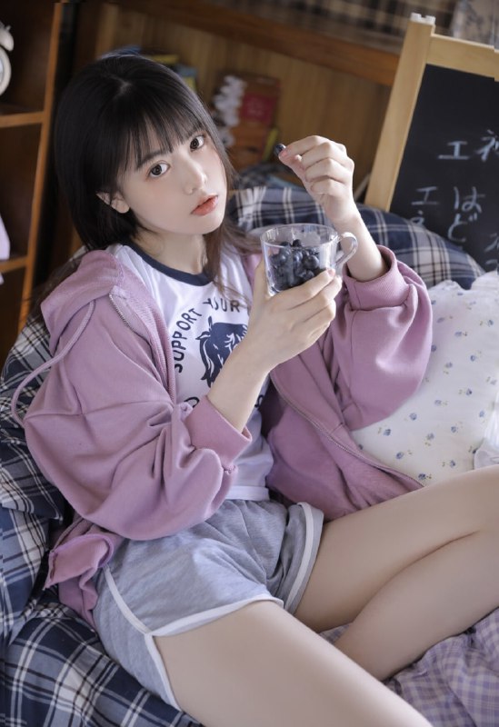 “嘴甜是因为心甜，心甜是因为你在里面🥰 ”